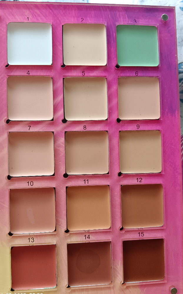 Recode Beauty Concealer, Colour Corrector & Contour Palette
(52 g)