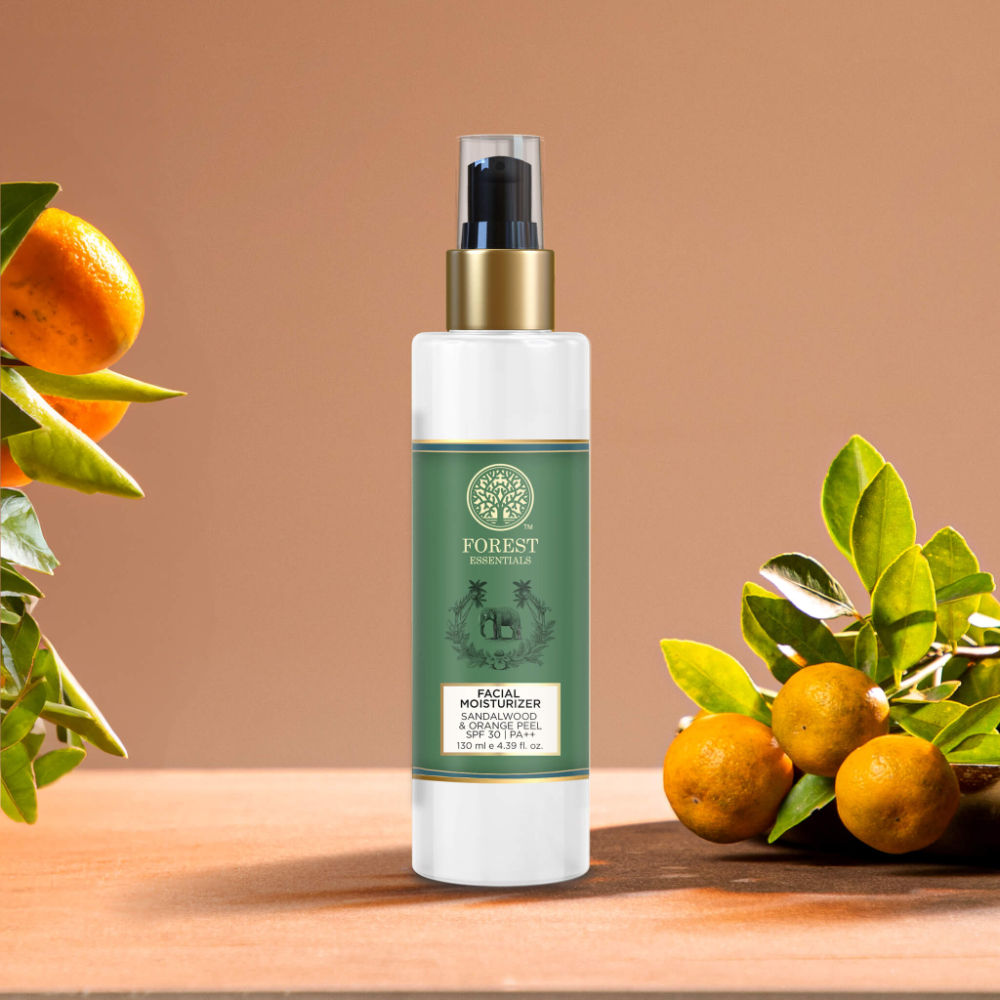 Forest Essentials Hydrating Facial Moisturiser with SPF 30 PA++ Sandalwood & Orange Peel
(130ml)