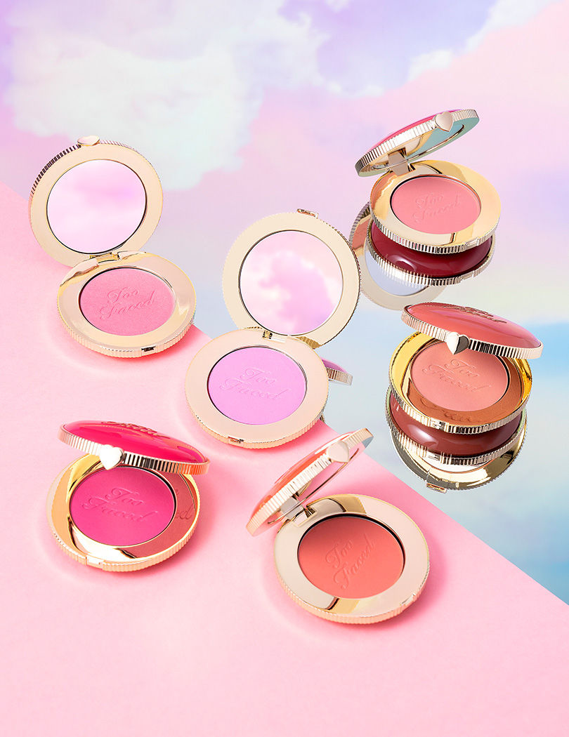 Too Faced Cloud Crush Blurring Blush - Watermelon Rain
(5g)