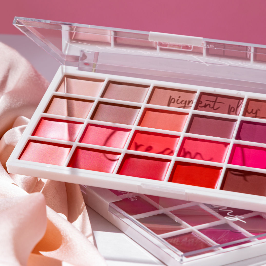 Pigment Play Lip Cream Palette- Cream Dreams
(24 g)