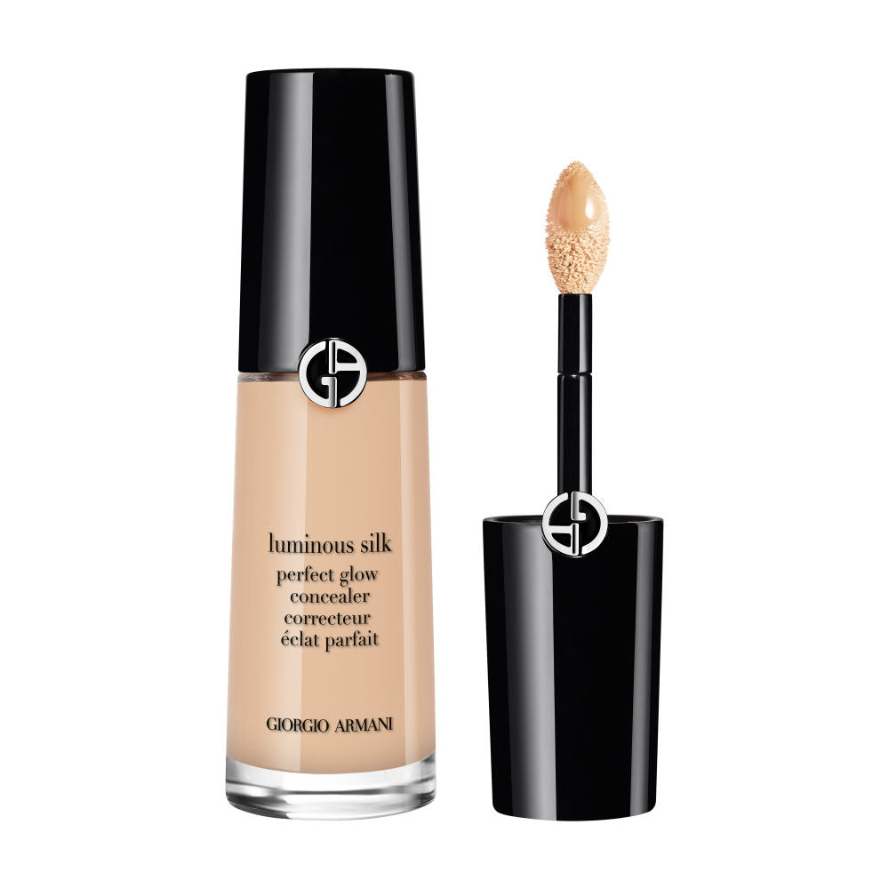 Armani Beauty Luminous Silk Hydrating & Brightening Concealer - 4.5 - Light To Medium Neutral
(12ml)