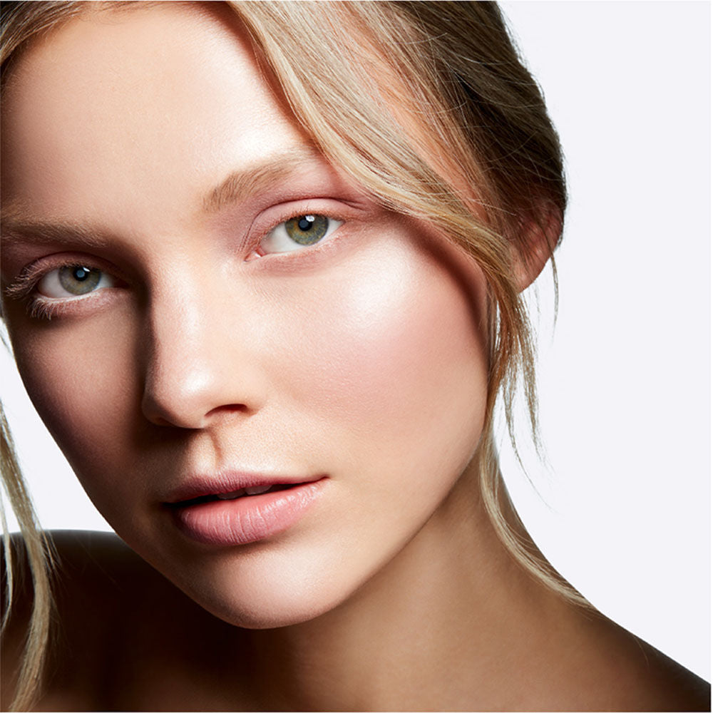 M.A.C Mineralize Skinfinish Highlighter
(Singles)