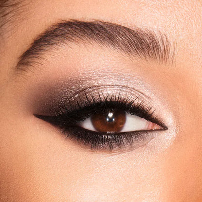 Charlotte Tilbury Luxury Palette - The Rock Chick
(5.2gm)