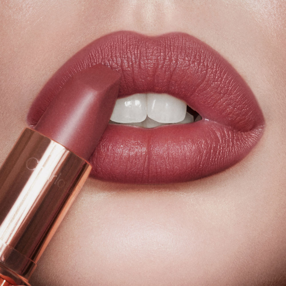 Charlotte Tilbury Matte Revolution
(3.5g)