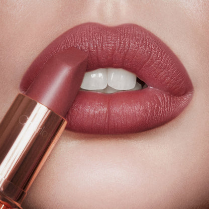 Charlotte Tilbury Matte Revolution
(3.5g)