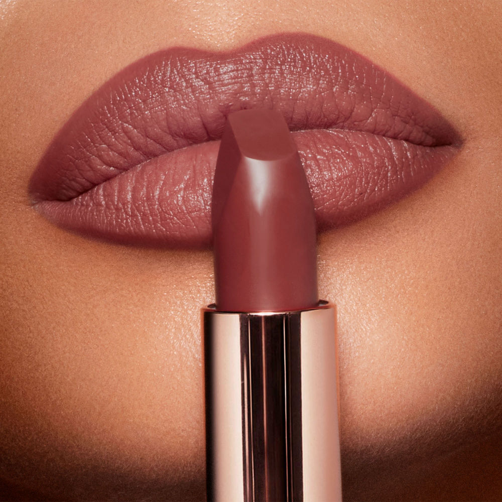 Charlotte Tilbury Matte Revolution
(3.5g)