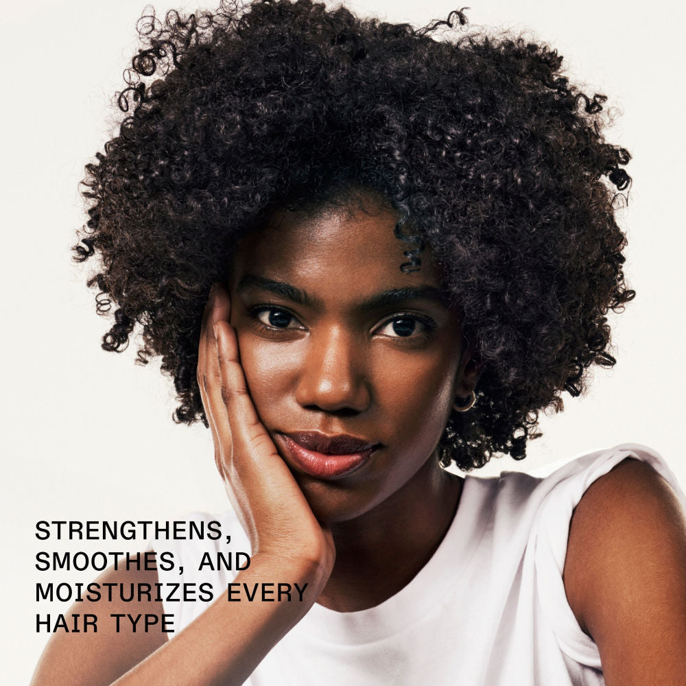 Olaplex No. 5 Bond Maintenance Strengthening And Reparative Hair Conditioner
(250ml)