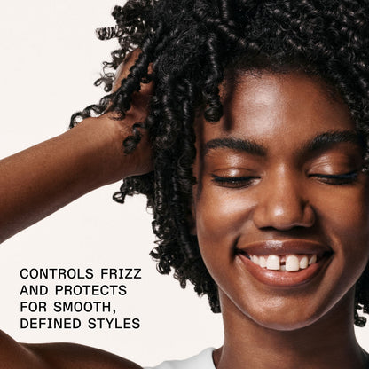 Olaplex No. 6 Bond Smoother Frizz Control Styling Hair Cream
(100ml)