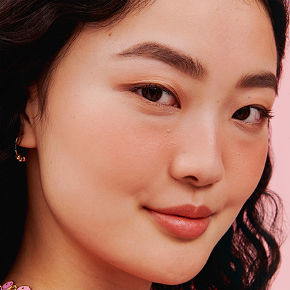 Benefit Cosmetics Dandelion Twinkle Soft Nude-Pink Highlighter Mini
(1.5gm)