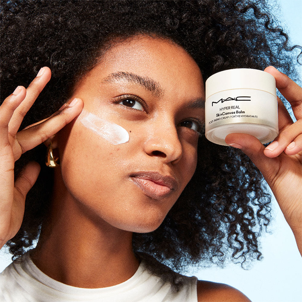 M.A.C Hyper Real Skincanvas Balm Moisturizer With Niacinamide, Hyaluronic Acid & Ceramide
(50ml)