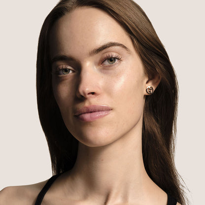 Armani Beauty Power Fabric+ Full Coverage Liquid Foundation 3.5 - Light With Neutral Undertone
(30ml)