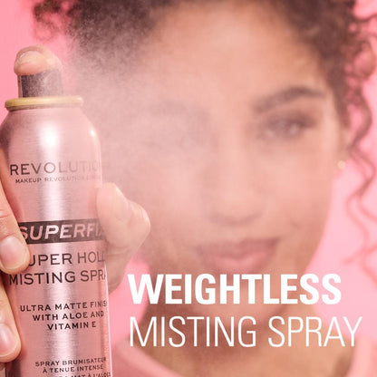 Makeup Revolution Super Fix Misting Spray
(150ml)