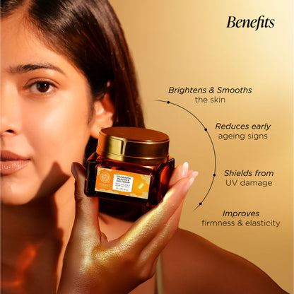 Forest Essentials Soundarya Radiance Day Cream with 24K Gold & SPF 30 PA++
(50g)