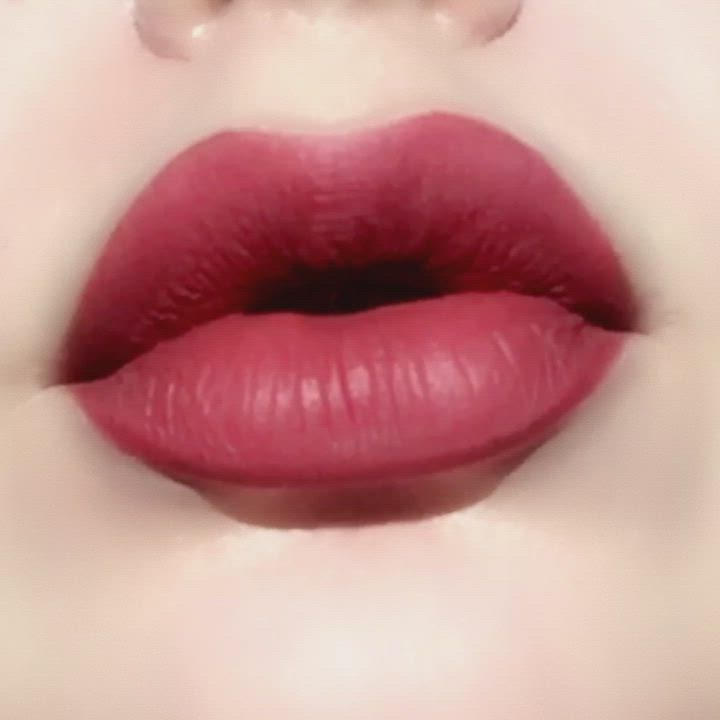 PAT McGRATH LABS Liquilust Legendary Wear Matte Lipstick
(5ml)