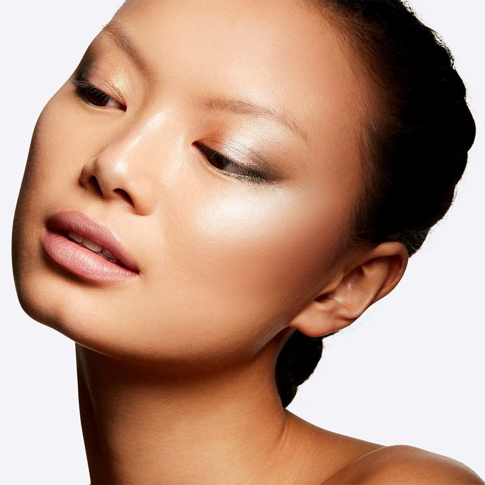 M.A.C Extra Dimension Skinfinish
(9gm)