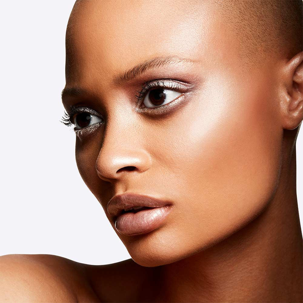 M.A.C Extra Dimension Skinfinish
(9gm)