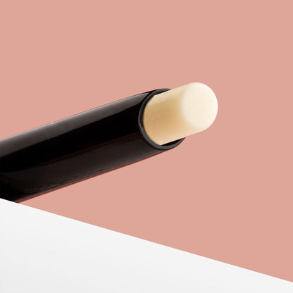 PAC Studio Matte Lip Primer - Primes, Hydrates & Smoothens Chapped Lips, Locks Lip Color Transparent
(2.5g)