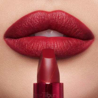 Charlotte Tilbury Hollywood Beauty Icon Lipstick Matte Revolution Red
(3.5g)