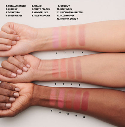 M.A.C Glow Play Cushiony Blush - That's Peachy
(7.3g)